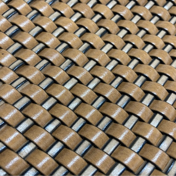 Vintage Relic By Fossil Shoulder Bag Tan Woven Leather 11x8" - Picture 15 of 16